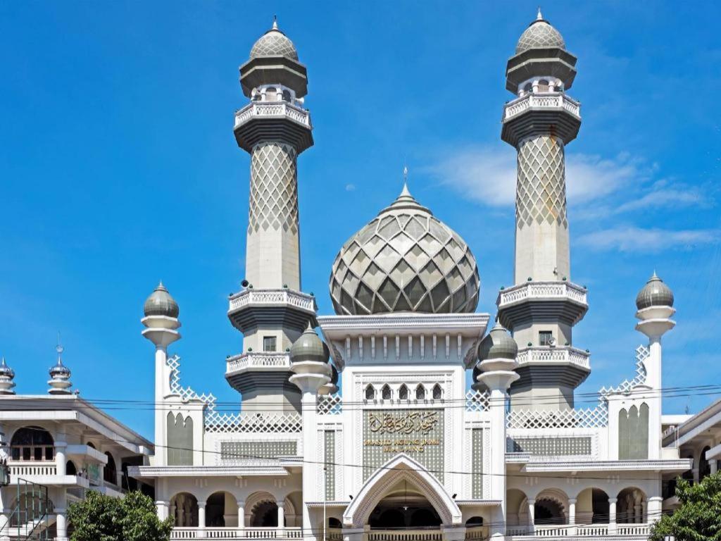 Gajahmada Graha Hotel Malang Kültér fotó