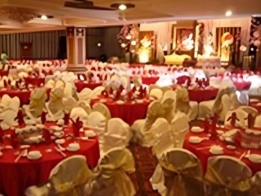 Gajahmada Graha Hotel Malang Kültér fotó