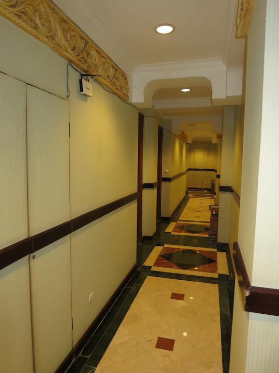 Gajahmada Graha Hotel Malang Kültér fotó
